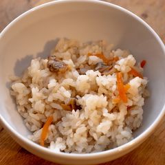 A picture of Rice with clams.