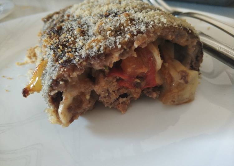 Rollo de carne picada rellena
