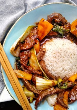 A picture of Sweet Tamarind, Honey BBQ Beef.