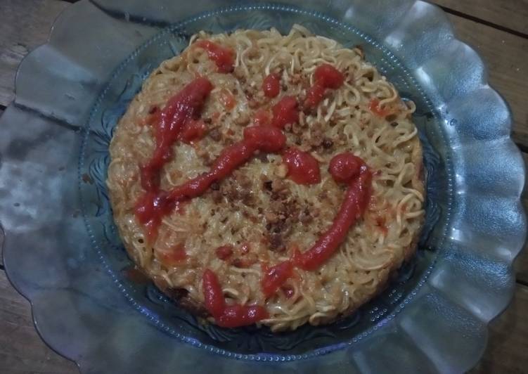 Cara Gampang Menyiapkan 126) Pizza Mie, Enak