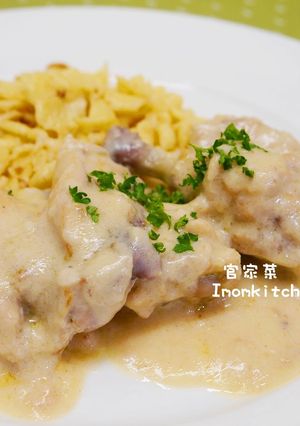 白酒燴雞附瑞士麵疙瘩 的食譜成品照片