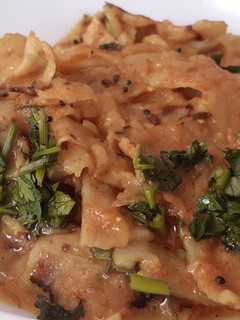 ગુજરાતી વઘારેલી રોટલી (Gujarati Vaghareli Rotli Recipe In Gujarati) રેસીપી મુખ્ય ફોટો