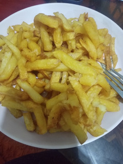 A picture of Aromat fries.