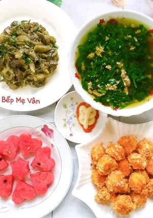 Hình của món Mâm cơm gia đình thời Covid 19.