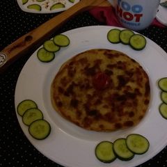 A picture of Aloo filling paratha.