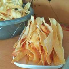 A picture of Keripik Singkong Renyah, tanpa kapur sirih.