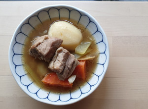 燉豬肉馬鈴薯 的食譜成品照片