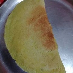 A picture of Moong daal dosa.