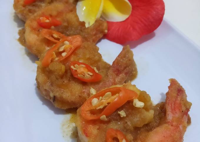 Udang kari saus telur asin