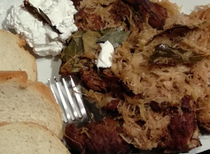 Savanyú káposztás rakott sült (malac) low carb recept fotója