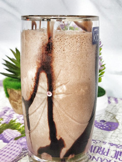 A picture of Chocolate shake.
