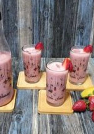 صورة لوصفة عصير الفراولة المنعش للصيف 🍓🏖