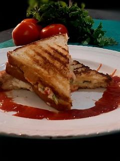 वेज मेयोनीज़ सैंडविच (veg mayonnaise sandwich recipe in Hindi) रेसिपी मुख्य फोटो