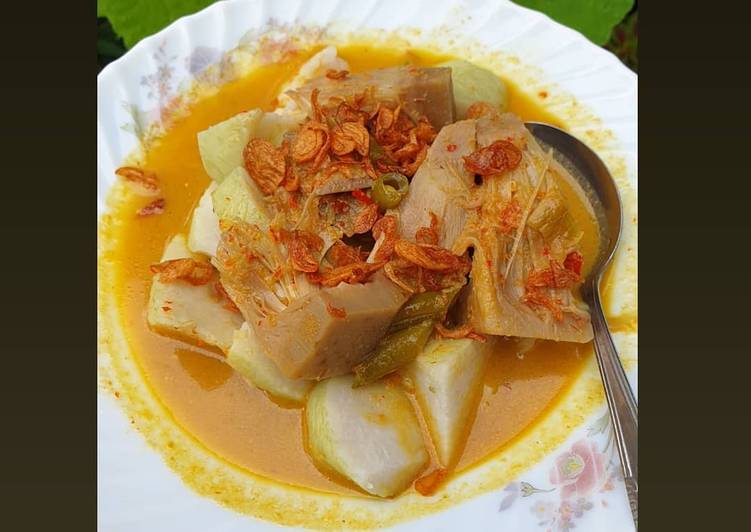 Lontong Sayur Nangka