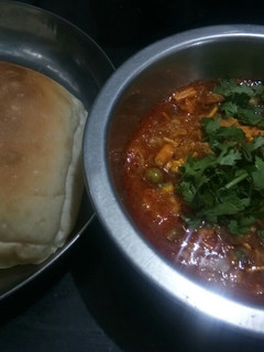 મિસળ પાવ(Misal Pav Recipe in Gujarati) રેસીપી મુખ્ય ફોટો