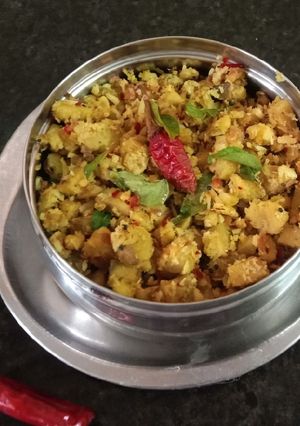 சுவையான சேனை கிழங்கு தோரன்(senaikilangu thoran recipe in tamil) செய்முறை முக்கிய புகைப்படம்