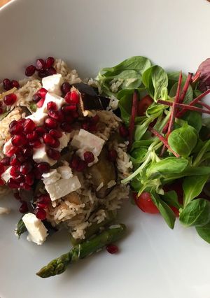 A picture of Asparagus, aubergine, feta and pomegranate rice 🥗.