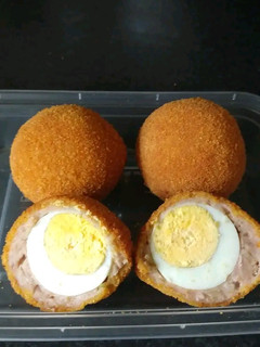 A picture of Scotch egg.