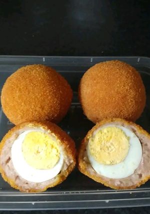 A picture of Scotch egg.