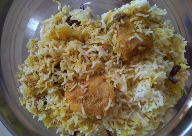 Step-by-Step Guide to Prepare Favorite Hyderabadi Chicken Biryani