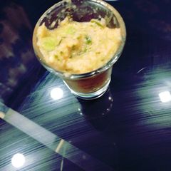 A picture of Amiya pyaj chutney.