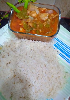 A picture of Chicken jalfrezi.