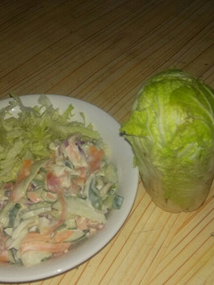 A picture of Chinise lettuce salad.