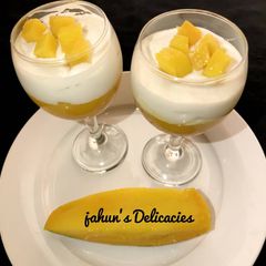 A picture of Mango panna-cotta.