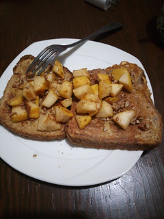 Una foto de Pan francés con manzana y canela