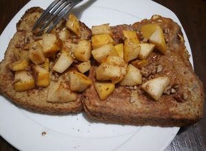 Una foto de Pan francés con manzana y canela