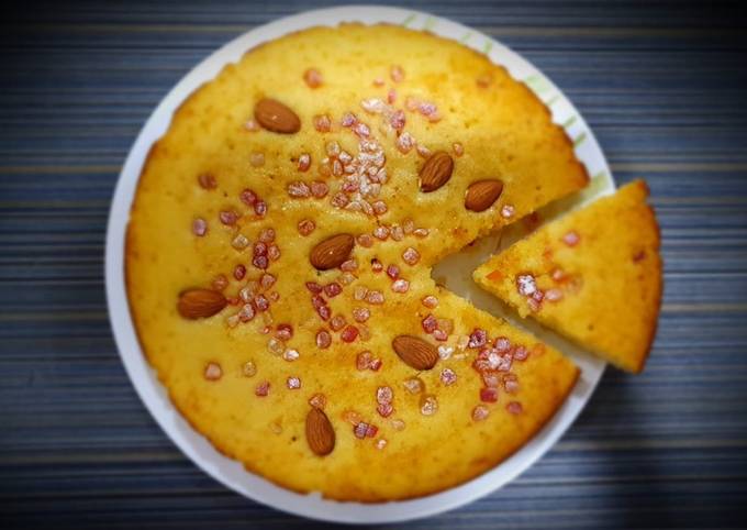 Apple Rava Cake Recipe: How to Make Apple Rava Cake Recipe | Homemade Apple Rava  Cake Recipe