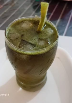 A picture of Lemonade.