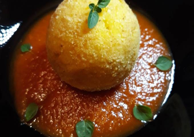 Arancine con ragù di triglie