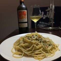 A picture of Aglio e Olio.