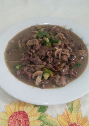 Foto resep Beef Yakiniku dengan jamur dan paprika