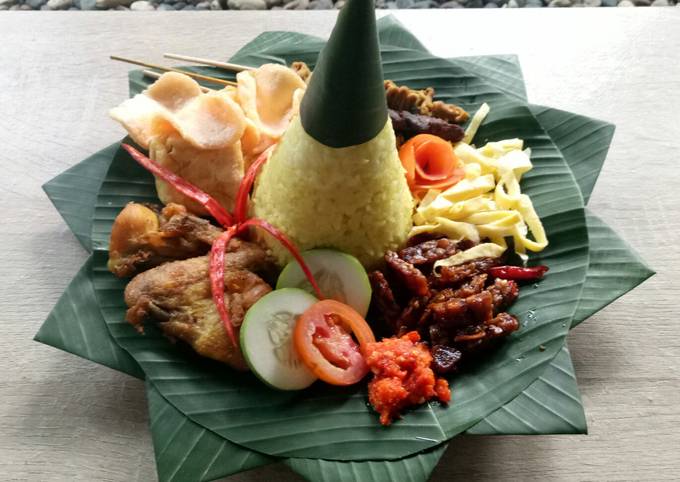 Resep Nasi Tumpeng Ricecooker Oleh Shari Cinintya Lestari Cookpad