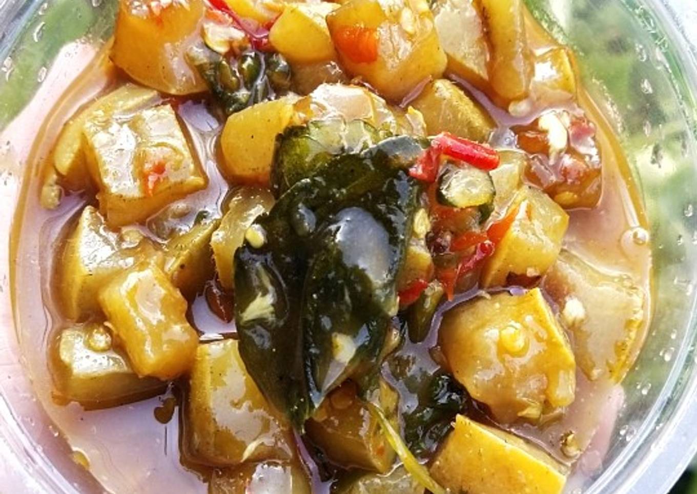 Oseng kikil super pedas