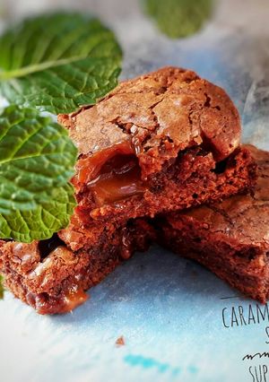 Foto resep Caramel Brownies Shiny Crust