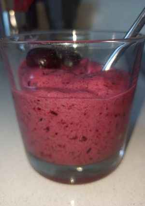 Una foto de Smoothie de plátano y cereza con Clickchef