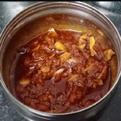 A picture of Garlic chutney powder.