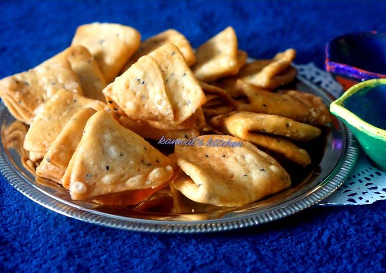 Steps to Make Delicious Crispy nimki