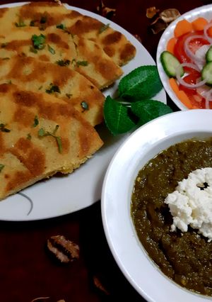 A picture of Sarso ka saag and makai ki roti.