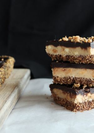 A picture of Crunchy Peanut Butter Chocolate Tart.