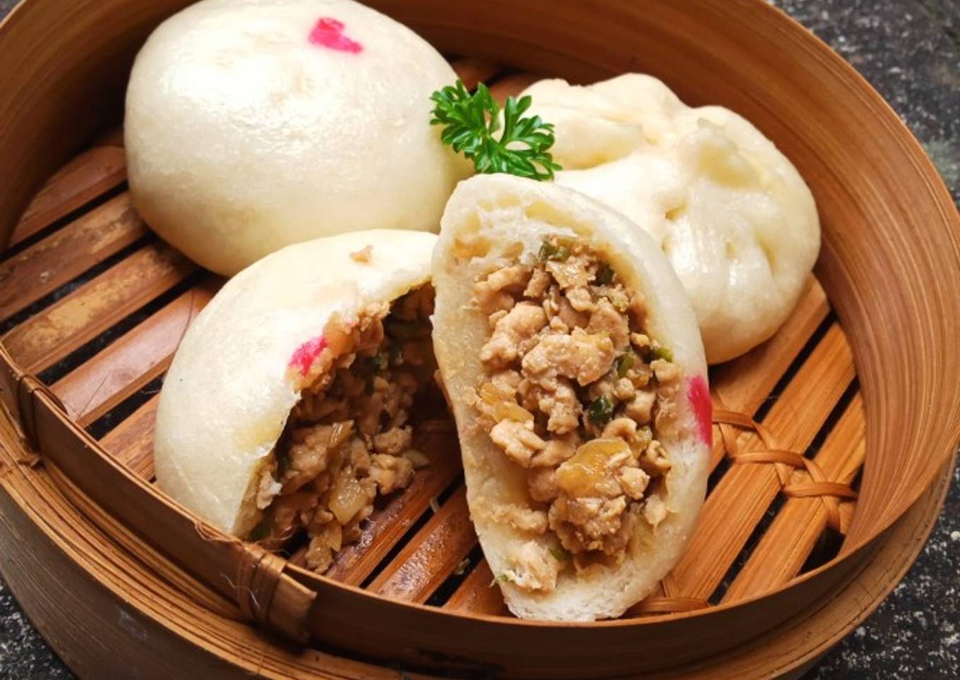Bakpau isi daging ayam