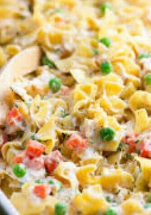 A picture of Easy Chicken Noodle Casserole.