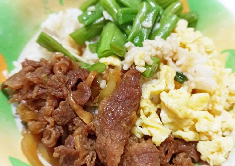 Bagaimana Menyiapkan Beef Yakiniku Rice Bowl Yoshinoya ala&#34; rumahan, Bikin Ngiler