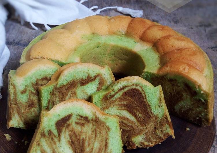 Resep Marmer Cake Putih Telur Pandan Mocca yang Enak Banget