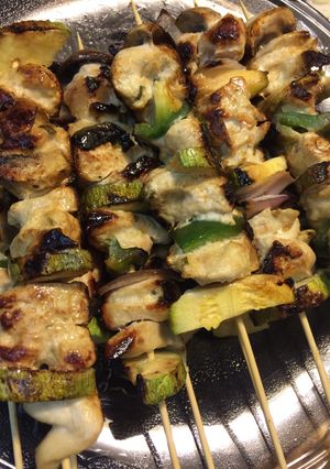 Una foto de Brochettes de Pollo (pinchos)