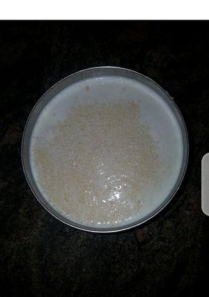 A picture of Couscous pudding.