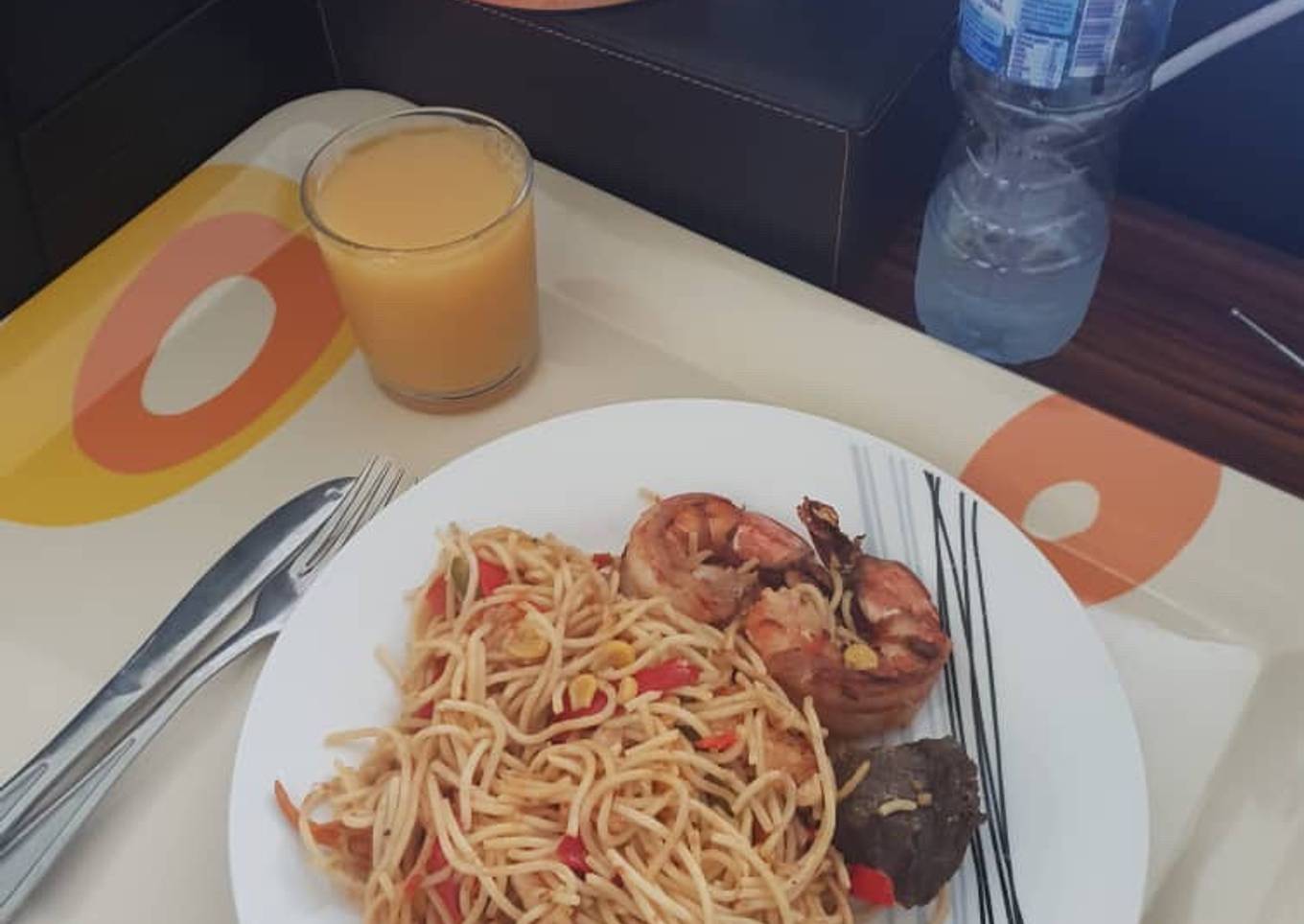 Spaghetti stir fry with prawns